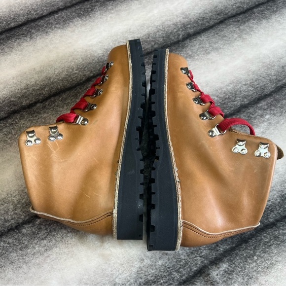 Danner Mountain Light Cascade Brown Leather Lace Up Boots - Picture 6 of 10